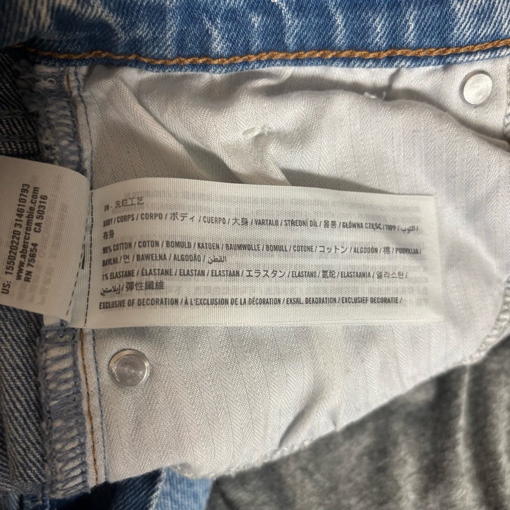 Abercromie & Fitch Women's Jeans The 90s Straight Ultra High Rise Size 26 Size 2 - Picture 6 of 6